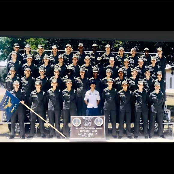 Meet your Posher-Rosa - Picture 9 of 16